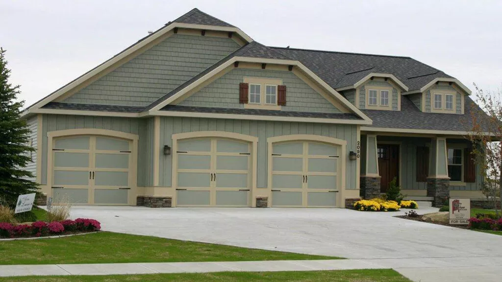 Wayne Dalton, model 9700, Westfield, 9' x 8', Custom